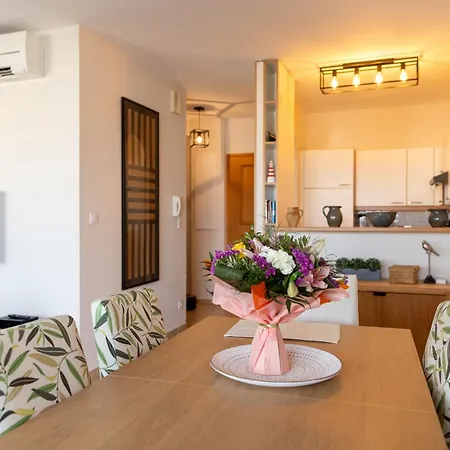 Apartamento Tres Bel 4 Pieces En Duplex Face Marinas