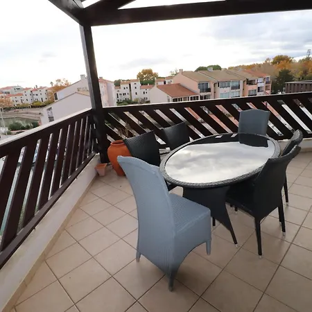 Tres Bel 4 Pieces En Duplex Face Marinas Apartamento